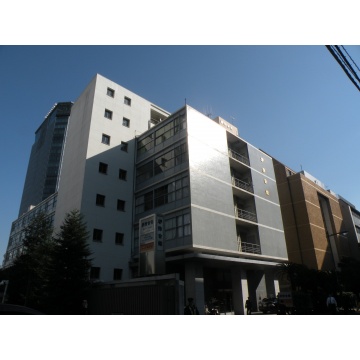 砂防会館　シェーンバッハ・サボー